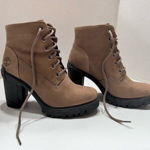 Timberland Lana Point Lace-Up Heeled Boots 8 NWOT